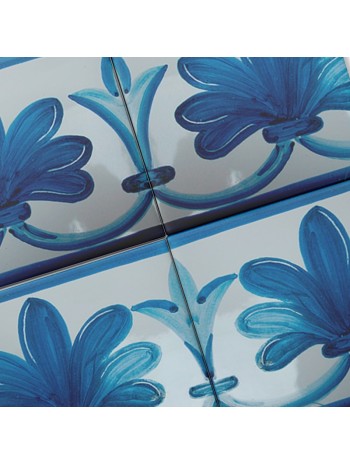 Azulejo Artesanal "Centaura" – Cerámica pintada a mano | MásCerámica