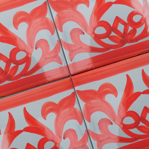 Azulejo Artesanal "Alhucema" – Cerámica pintada a mano | MásCerámica Azulejo Artesanal "Alhucema" – Cerámica pintada a mano | MásCerámica