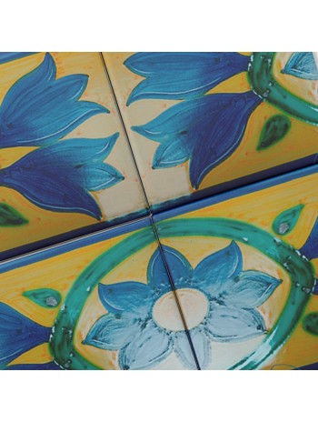 Azulejo Artesanal "Fuente 2" – Cerámica pintada a mano | MásCerámica