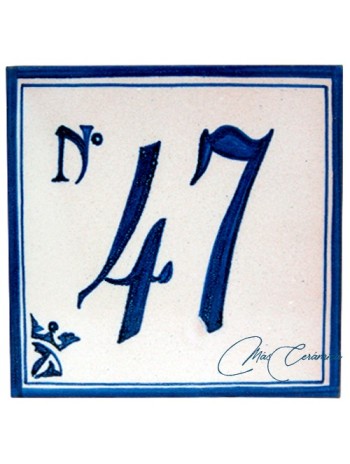 Número de Cerámica 47 | Dígito Artesanal para Puertas y Fachadas