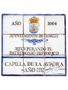 Rótulo cerámico “Capilla de la Aurora” – Señalización artesanal de fachada
